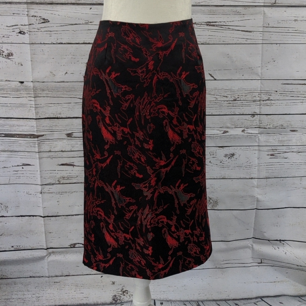 Black and red skirt C11